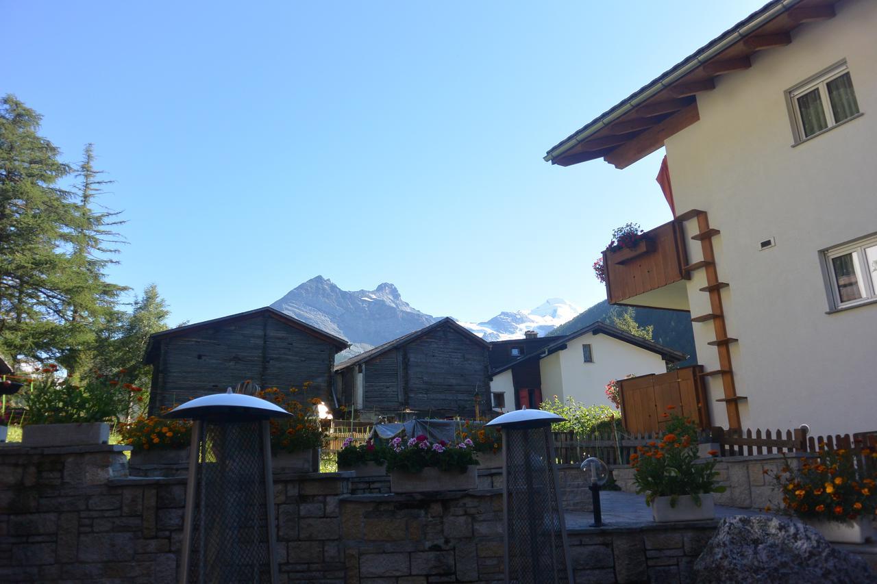 Hotel Bärgsunnu Saas-Grund Exteriör bild
