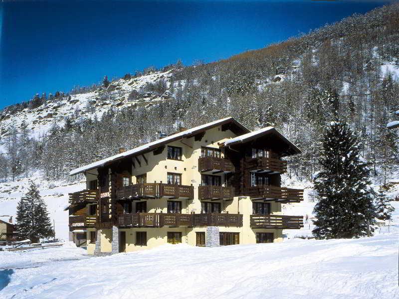 Hotel Bärgsunnu Saas-Grund Exteriör bild